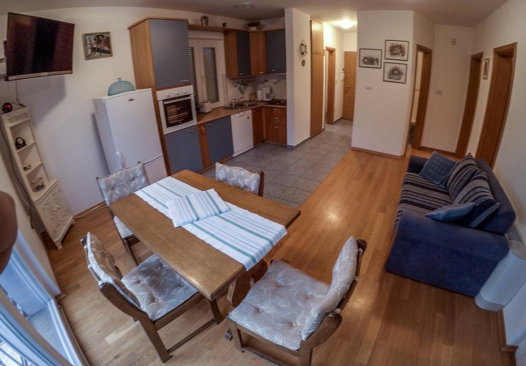 קמפור Apartments Car חדר תמונה
