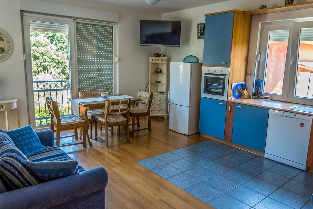 קמפור Apartments Car חדר תמונה