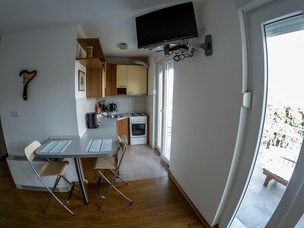 קמפור Apartments Car חדר תמונה